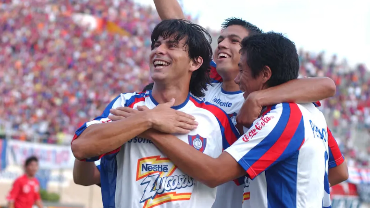 Gustavo Costas perfila la alineación de Cerro Porteño para recibir a Sportivo 2 de Mayo