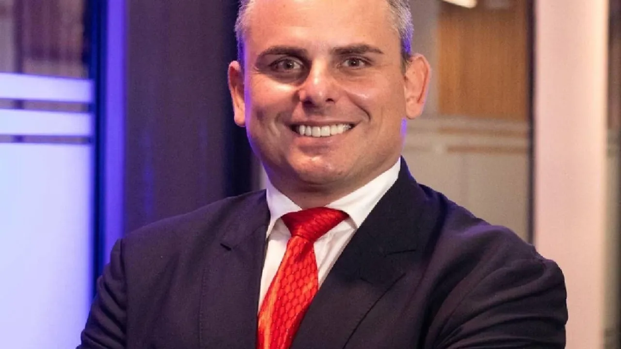 El economista paraguayo César Antonio Addario Soljancic