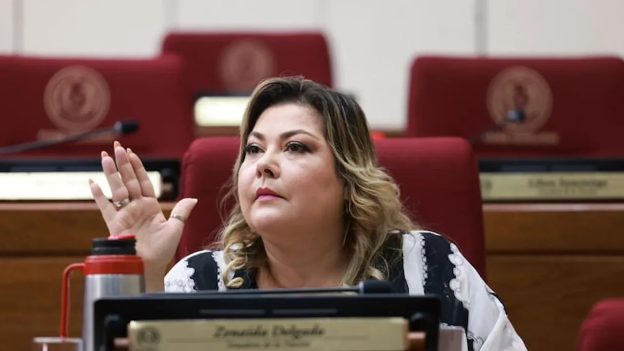 La senadora Zenaida Delgado