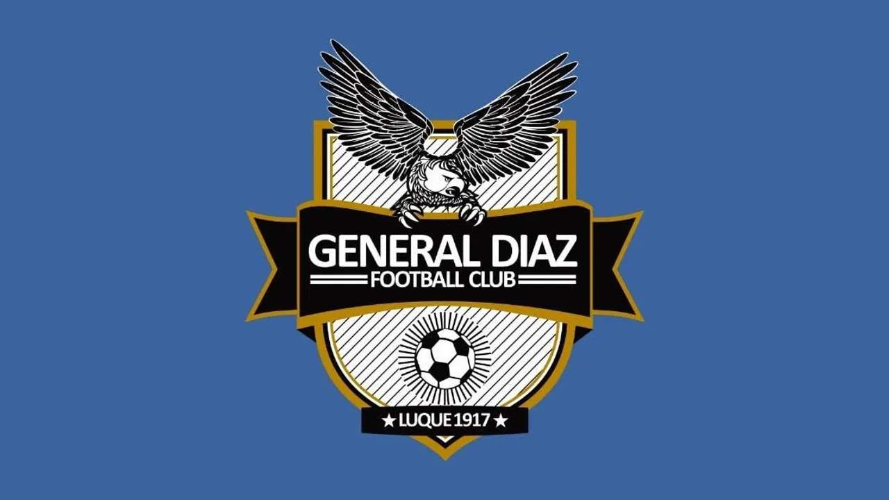 Escudo oficial del club General Díaz de Luque con un águila negra y una pelota de fútbol