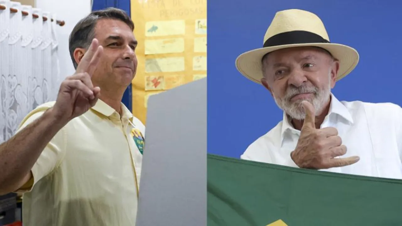 Dos hombres de perfil: uno joven haciendo la señal de la victoria y otro mayor con sombrero haciendo un gesto con la mano.