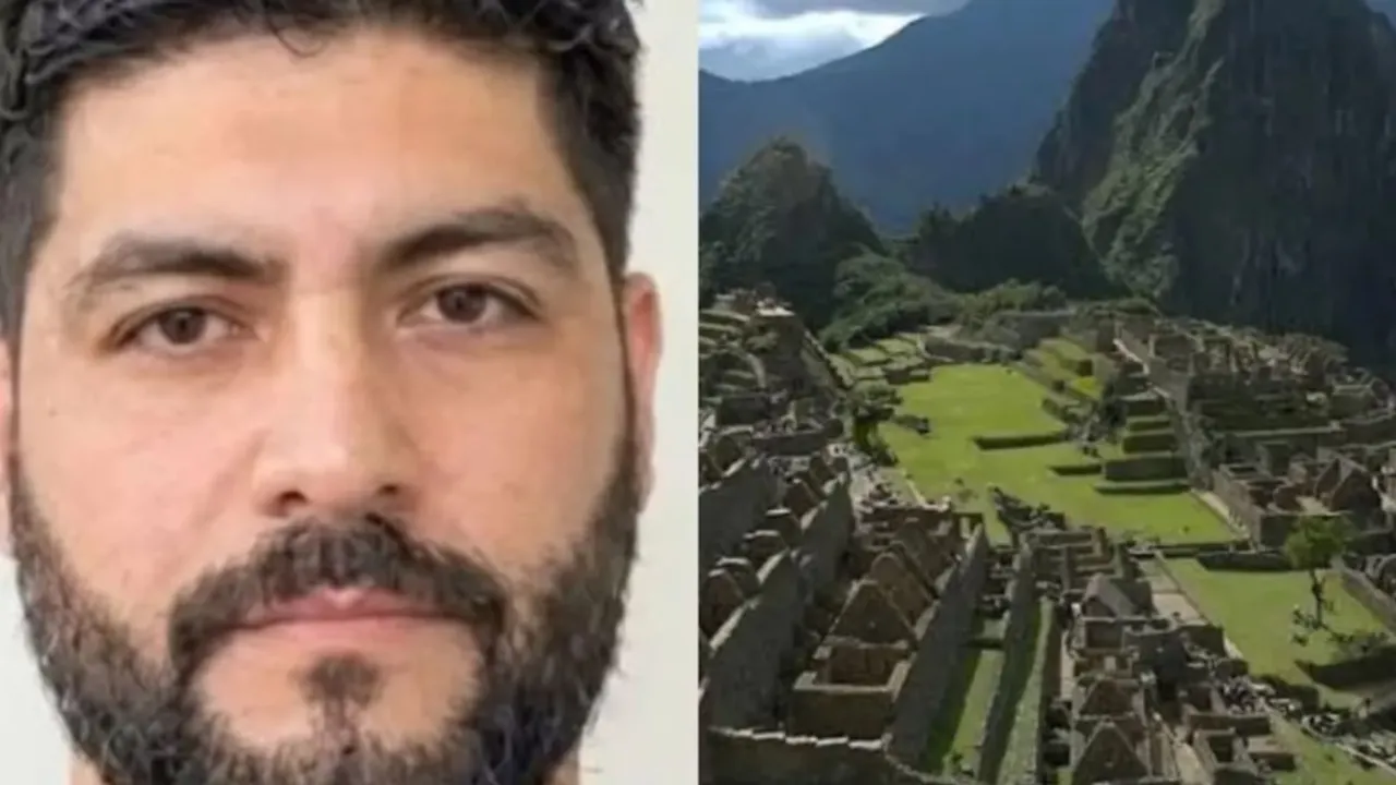 Retrato de un hombre de barba junto a una panorámica de las ruinas arqueológicas de la ciudadela de Machu Picchu.